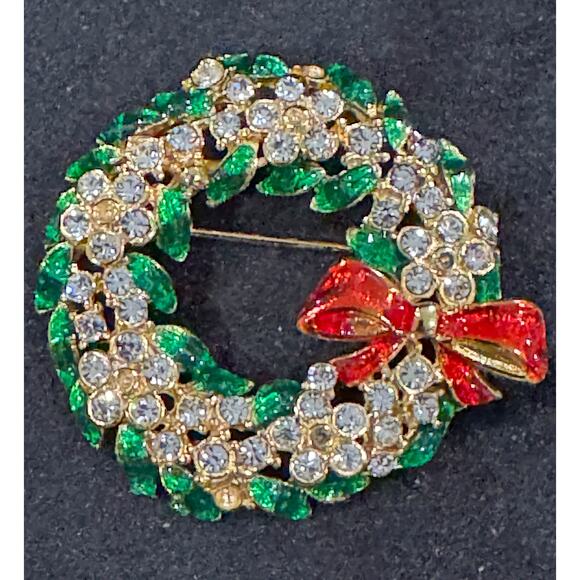 Vintage Green Red Rhinestone Christmas Wreath Pin Brooch Holiday Wreath CP151 - Picture 2 of 3